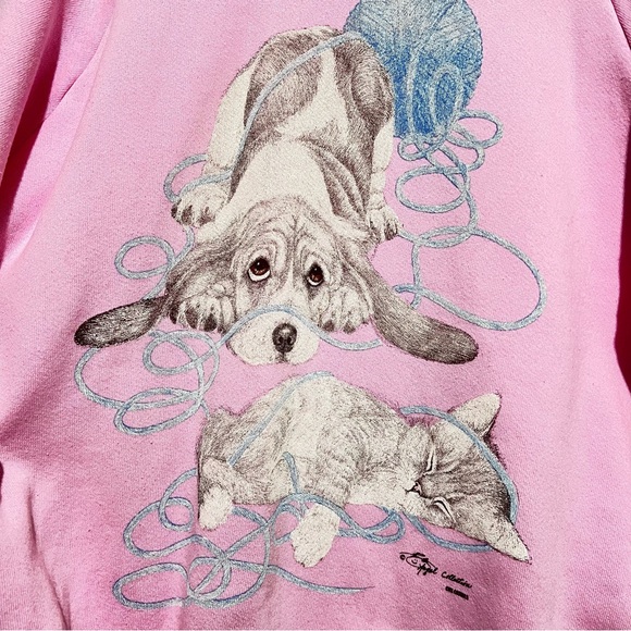 Vintage Fruit of the loom sweatshirt collared pink with dog and cat : Box R: - Picture 4 of 10